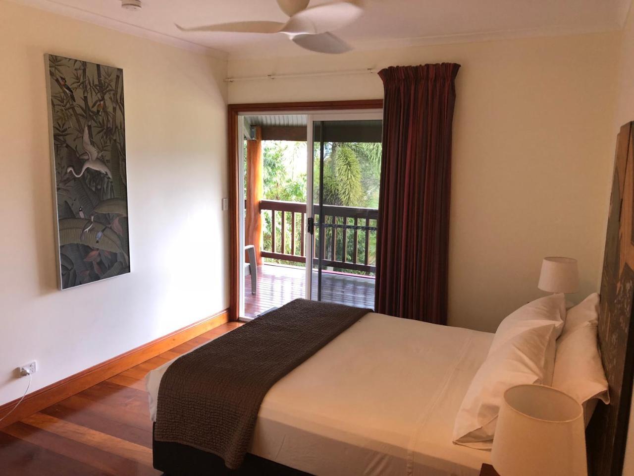 Daintree Manor B&B Exterior photo